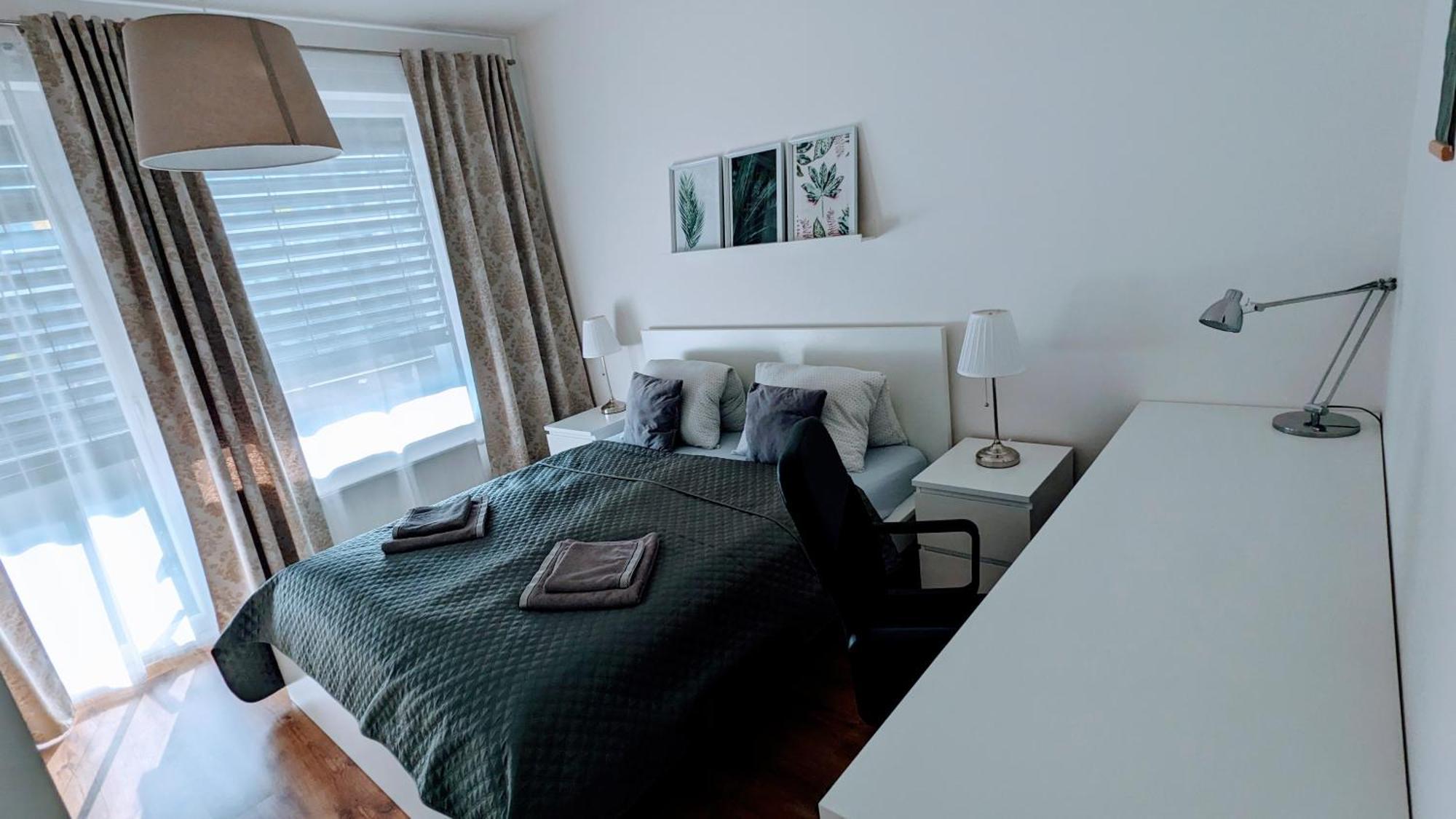 E1 Luxury Oldtown Apt - 2X Parking, Foodstore, Pcscreen, Netflix, Unlimited Music, Crib, Babychair, Fastwifi, Aircon Кошице Екстер'єр фото